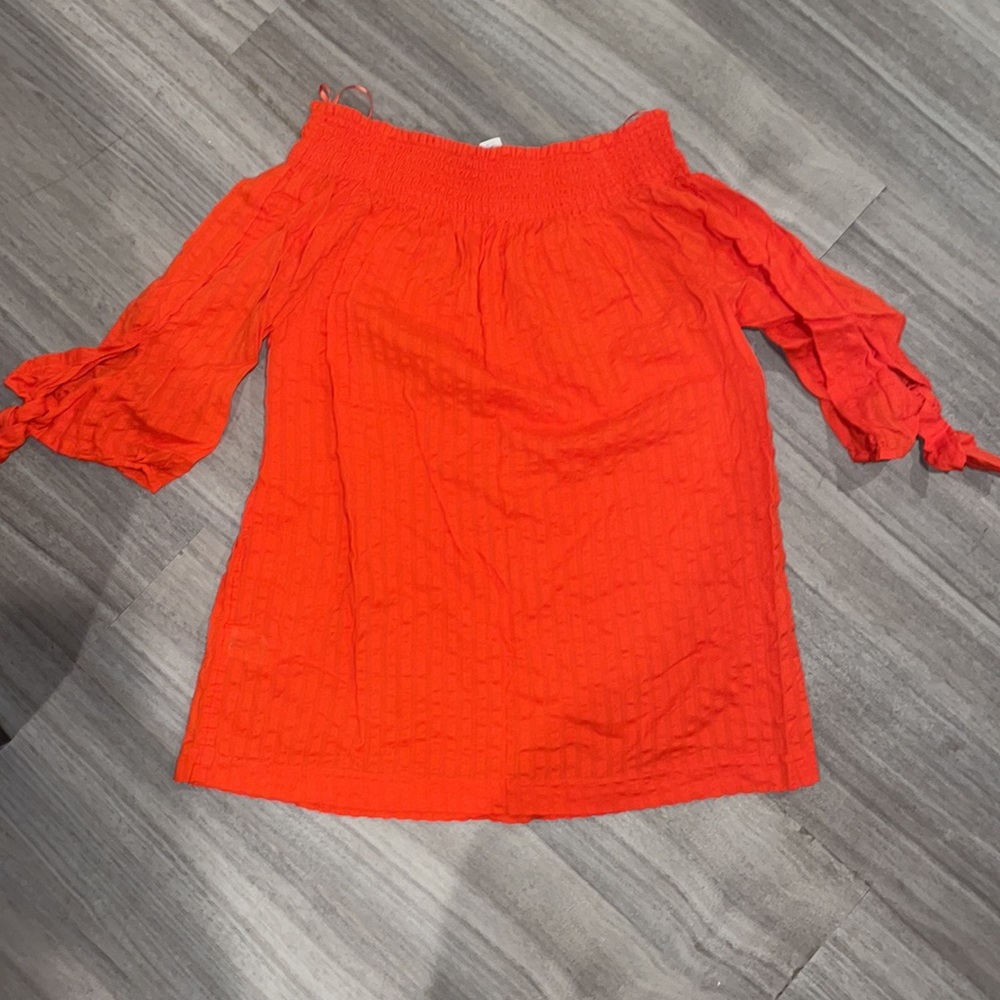 Orange top - Picture 3 of 3